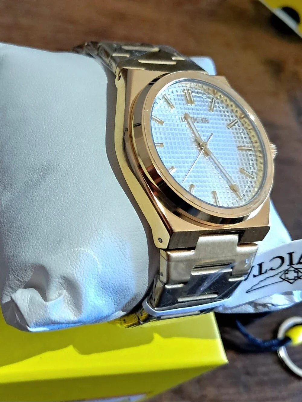 Invicta celestial men